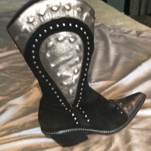 Donald Pliner “Cowboy Couture” boots Suede